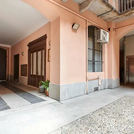 Apartment H24